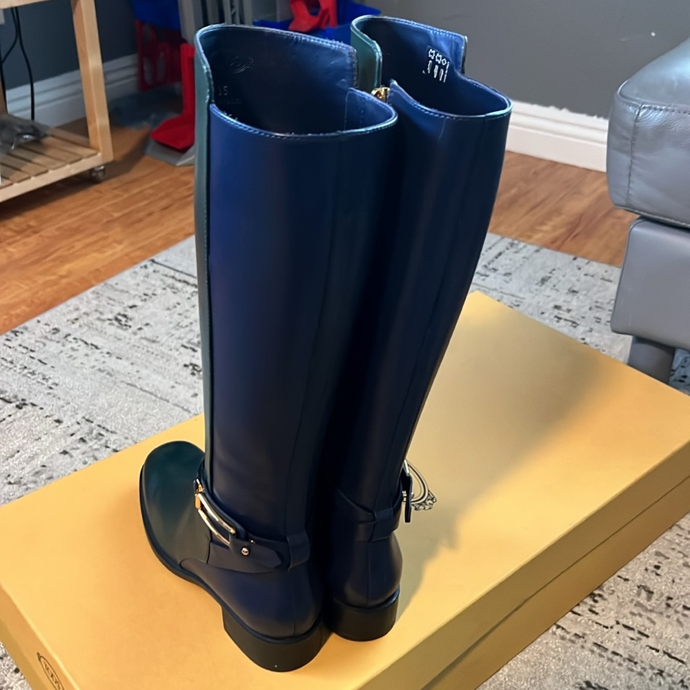Tod’s Leather Boots - Picture 4 of 12
